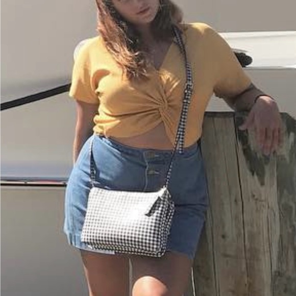 Yellow Cropped Blouse 🌻 - Picture 6 of 6